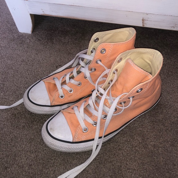 peach high top converse